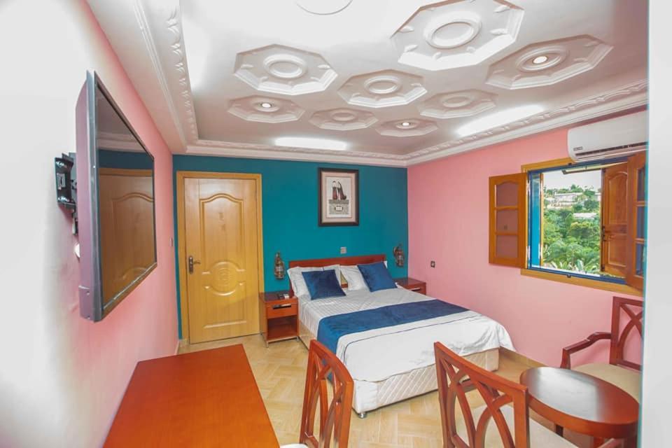 Mont Bleu Hotel Libreville Buitenkant foto
