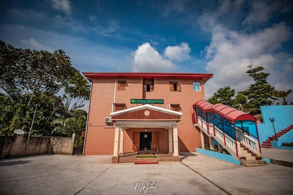 Mont Bleu Hotel Libreville Buitenkant foto