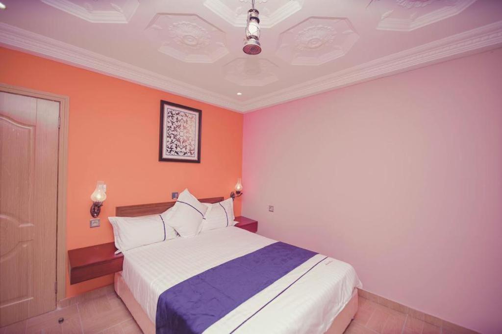 Mont Bleu Hotel Libreville Buitenkant foto